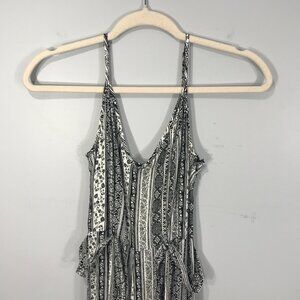 Forever 21 Jumpsuit Women's Small Black White Floral Boho Chic Wide Leg Strappy